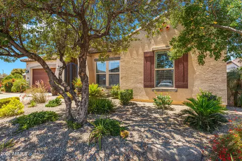 Exterior - 6834 S Jacqueline Way, Gilbert, AZ 85298 photo 4 of 15