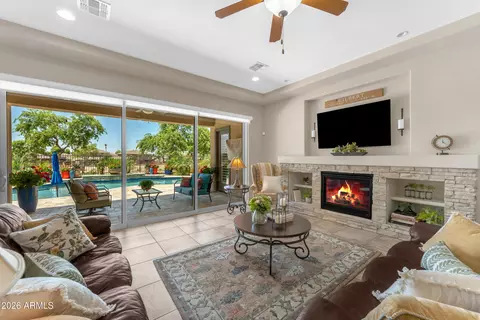 Living - 6834 S Jacqueline Way, Gilbert, AZ 85298 photo 6 of 7