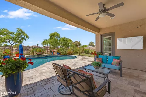 Exterior - 6834 S Jacqueline Way, Gilbert, AZ 85298 photo 6 of 15