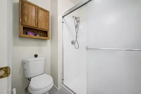 Bath - 3510 E Hampton Ave #17, Mesa, AZ 85204 photo 1 of 1