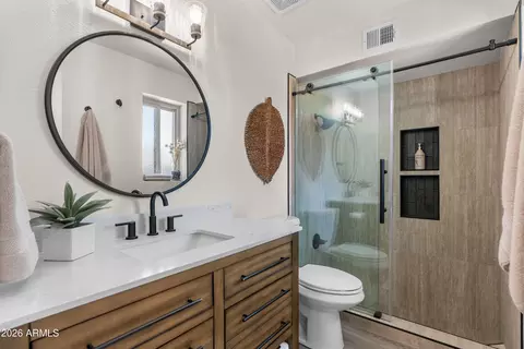 Bath - 2261 E Fairbrook St, Mesa, AZ 85213 photo 1 of 3