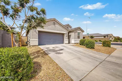 Exterior - 3310 W Seaver Ave, Apache Junction, AZ 85120 photo 2 of 9