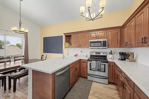 Kitchen - 3729 E Taro Ln, Phoenix, AZ 85050 photo 2 of 3