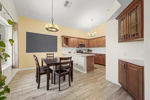 Dining - 3729 E Taro Ln, Phoenix, AZ 85050 photo 1 of 2