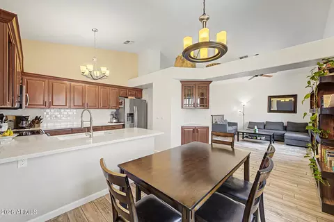 Dining - 3729 E Taro Ln, Phoenix, AZ 85050 photo 2 of 2