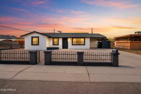 301 W Desert Dr, Phoenix, AZ 85041