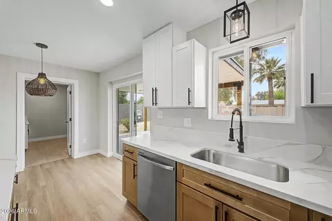 Kitchen - 6426 S 47th St, Phoenix, AZ 85042 photo 5 of 5