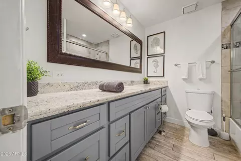 Bath - 1632 E Palmcroft Dr, Tempe, AZ 85282 photo 3 of 3