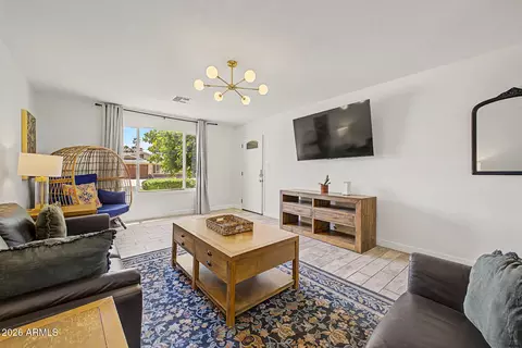 Living - 1632 E Palmcroft Dr, Tempe, AZ 85282 photo 2 of 4