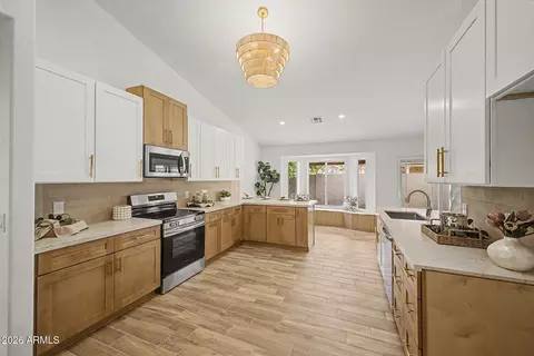 Kitchen - 8382 S Mill Ave, Tempe, AZ 85284 photo 2 of 6