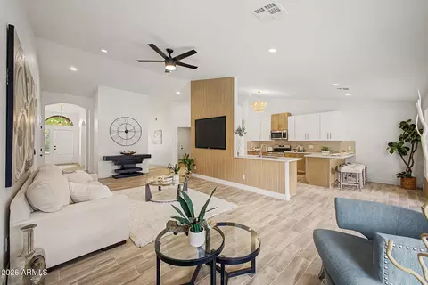 8382 S Mill Ave, Tempe, AZ 85284