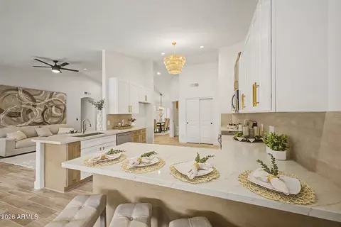 Kitchen - 8382 S Mill Ave, Tempe, AZ 85284 photo 5 of 6
