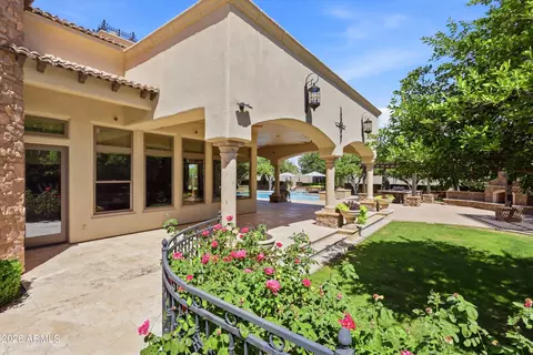 Exterior - 2286 E Plum St, Gilbert, AZ 85298 photo 6 of 9