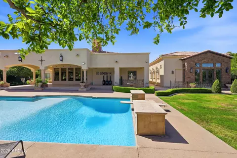 Exterior - 2286 E Plum St, Gilbert, AZ 85298 photo 4 of 9