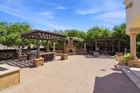 Exterior - 2286 E Plum St, Gilbert, AZ 85298 photo 8 of 9
