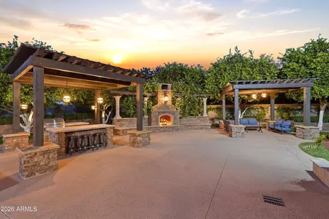 Exterior - 2286 E Plum St, Gilbert, AZ 85298 photo 7 of 9