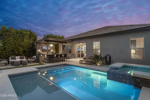 Exterior - 6514 E Libby St, Phoenix, AZ 85054 photo 5 of 14