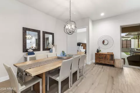Dining - 6514 E Libby St, Phoenix, AZ 85054 photo 2 of 2