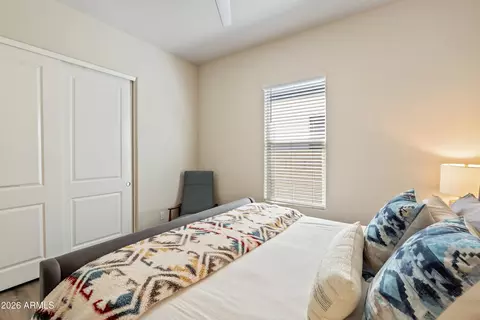 Bedroom - 6514 E Libby St, Phoenix, AZ 85054 photo 4 of 8