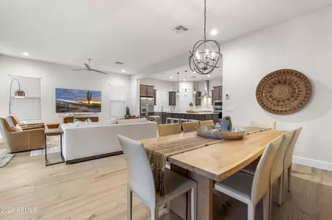 Dining - 6514 E Libby St, Phoenix, AZ 85054 photo 1 of 2