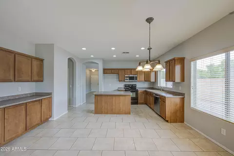 Kitchen - 4567 E Firestone Dr, Chandler, AZ 85249 photo 3 of 4