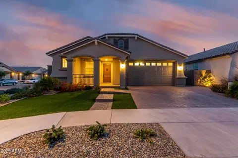 23670 N 160th Ct, Surprise, AZ 85387