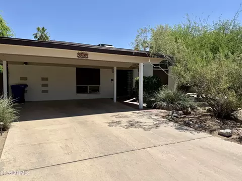 2425 S Newberry Rd, Tempe, AZ 85282