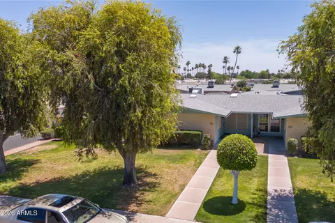 10619 W Highwood Ln, Sun City, AZ 85373