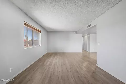 1209 N 47th Pl, Phoenix, AZ 85008