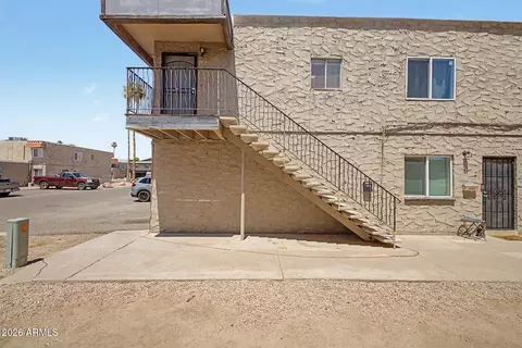 1209 N 47th Pl, Phoenix, AZ 85008