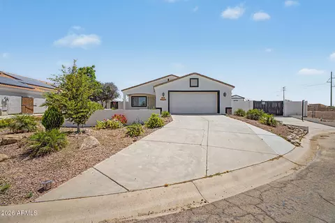 16013 S Coral Rd, Arizona City, AZ 85123