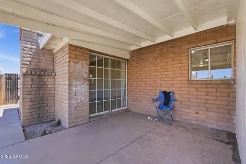 Exterior - 6452 W Thomas Rd, Phoenix, AZ 85033 photo 2 of 6