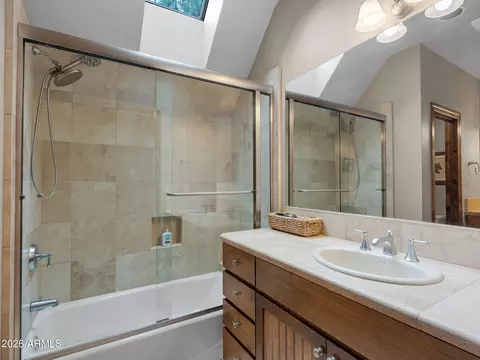 Bath - 1735 Elysian Ct, Flagstaff, AZ 86005 photo 6 of 7