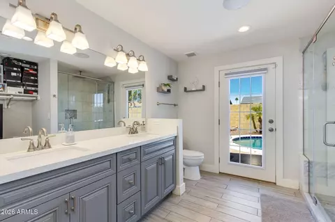 Bath - 3608 E Janice Way, Phoenix, AZ 85032 photo 1 of 4