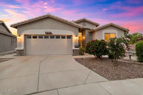 Exterior - 4622 E Nightingale Ln, Gilbert, AZ 85298 photo 2 of 24