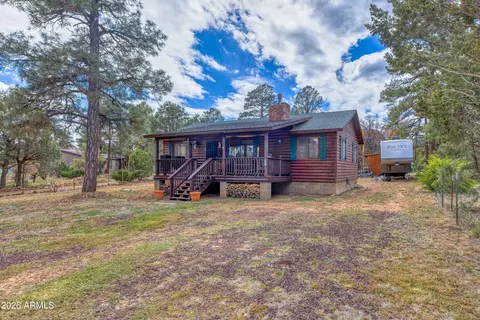3524 N Buckskin Rd, Overgaard, AZ 85933