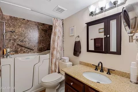 Bath - 13402 N 47th Pl, Phoenix, AZ 85032 photo 4 of 4