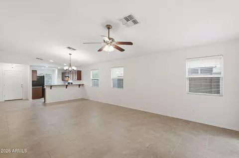 Living - 900 W Broadway Ave #47, Apache Junction, AZ 85120 photo 2 of 3