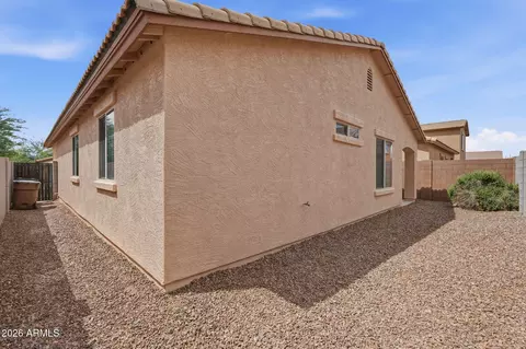 Exterior - 900 W Broadway Ave #47, Apache Junction, AZ 85120 photo 4 of 8