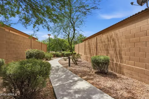 Exterior - 900 W Broadway Ave #47, Apache Junction, AZ 85120 photo 6 of 8
