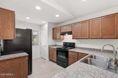Kitchen - 900 W Broadway Ave #47, Apache Junction, AZ 85120 photo 1 of 4