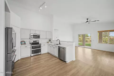 Kitchen - 1733 S Pico Ct, Gilbert, AZ 85295 photo 3 of 3