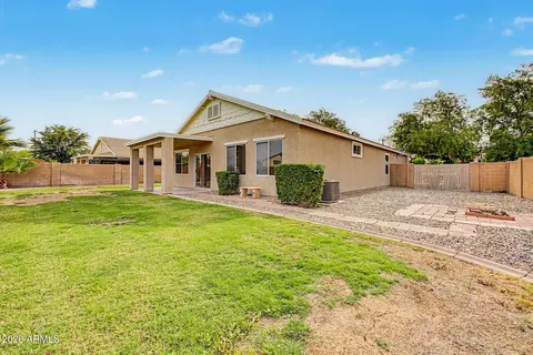 Exterior - 1733 S Pico Ct, Gilbert, AZ 85295 photo 4 of 9