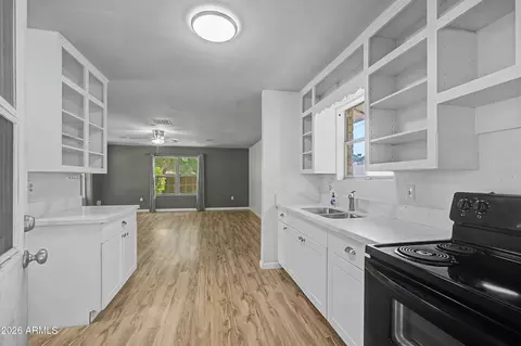 Kitchen - 2234 E Missouri Ave, Phoenix, AZ 85016 photo 1 of 2