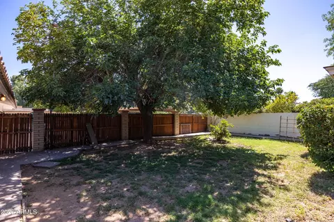 Exterior - 2234 E Missouri Ave, Phoenix, AZ 85016 photo 7 of 9