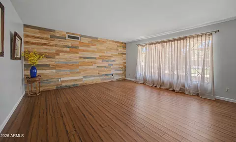 Living - 2234 E Missouri Ave, Phoenix, AZ 85016 photo 3 of 4