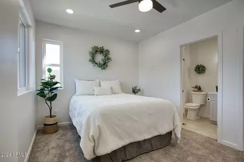 Bedroom - 9624 N 16th Ave, Phoenix, AZ 85021 photo 4 of 13