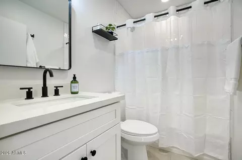 Bath - 9624 N 16th Ave, Phoenix, AZ 85021 photo 13 of 13