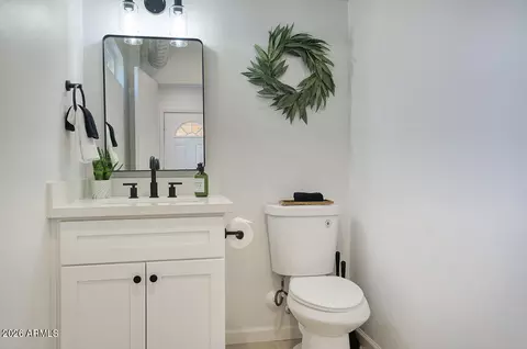 Bath - 9624 N 16th Ave, Phoenix, AZ 85021 photo 10 of 13