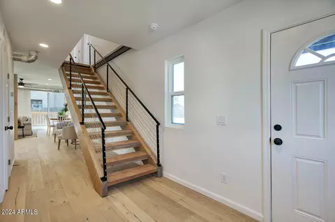 Entry Way - 9624 N 16th Ave, Phoenix, AZ 85021 photo 2 of 3